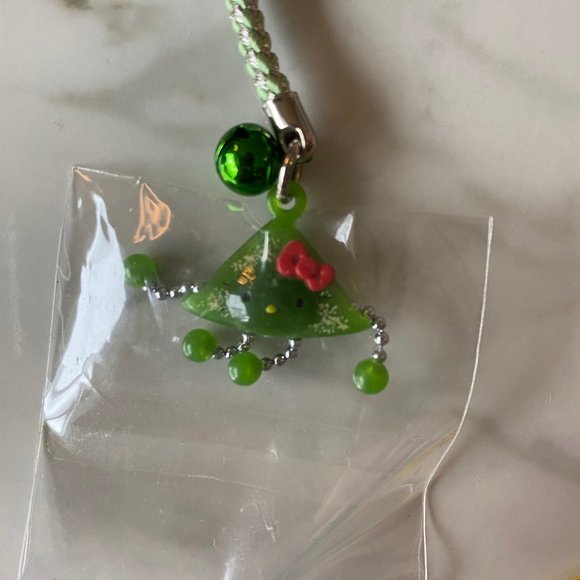 HELLO KITTY KYOTO MATCHA 'YATSUHASHI' DESSERT CELL CHARM - Picture 8 of 8